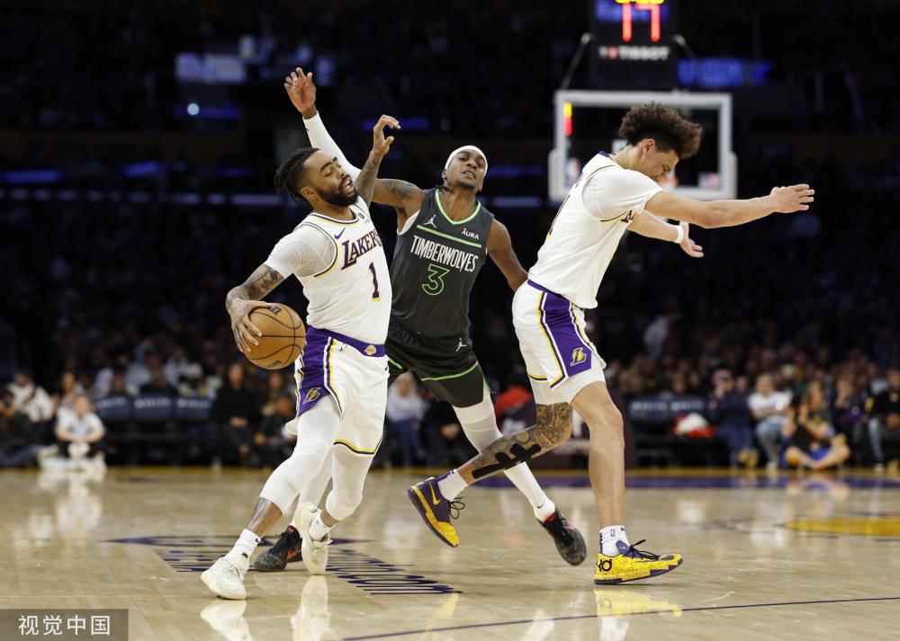 詹俊在赛后 詹俊在赛后