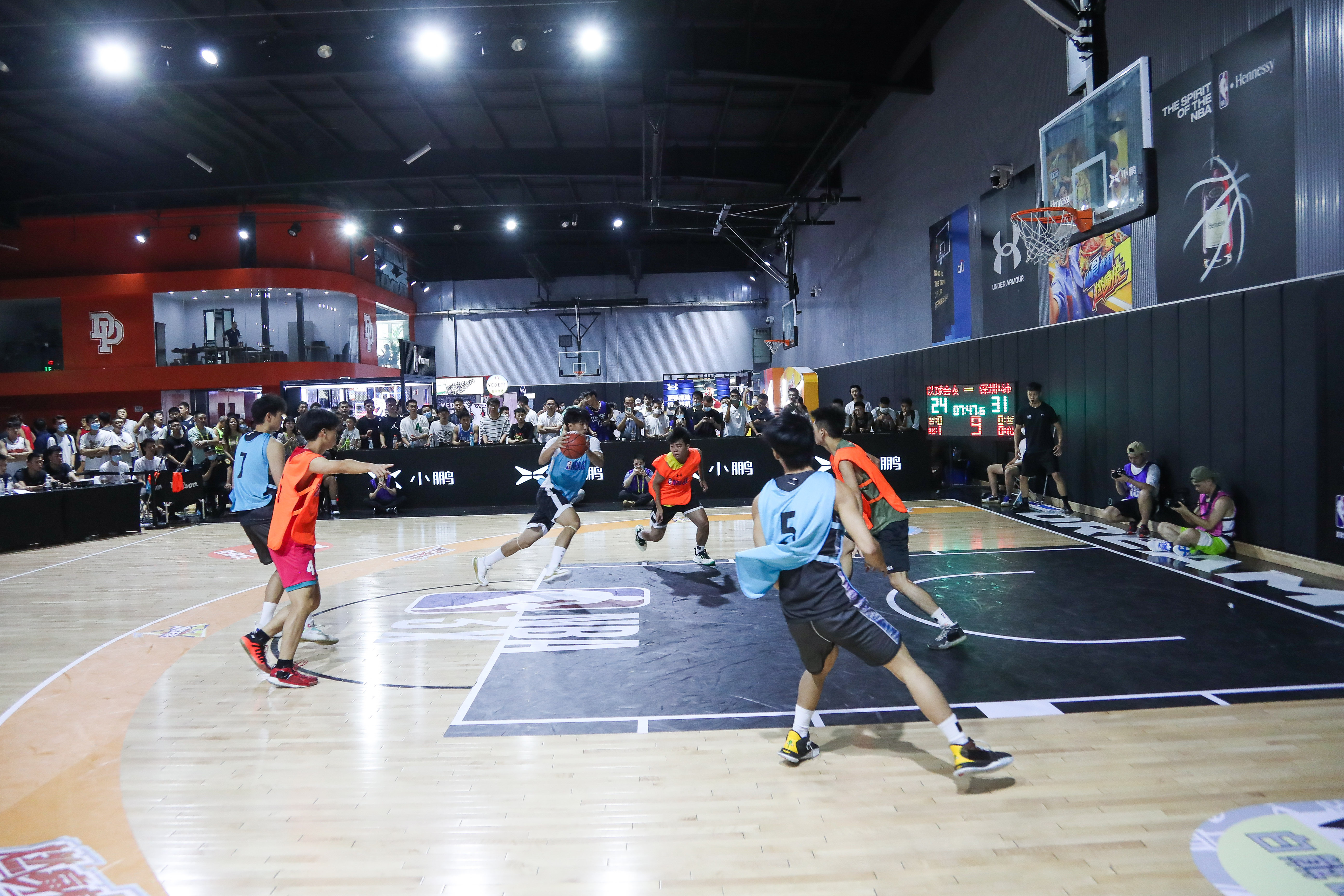 她曾迎来自 她曾迎来自