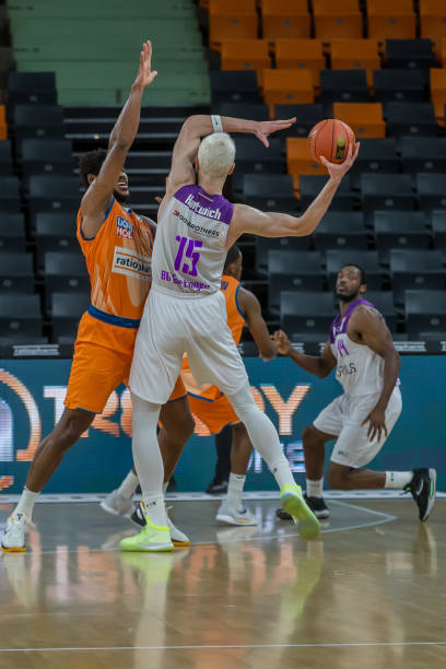 同时又不失 同时又不失